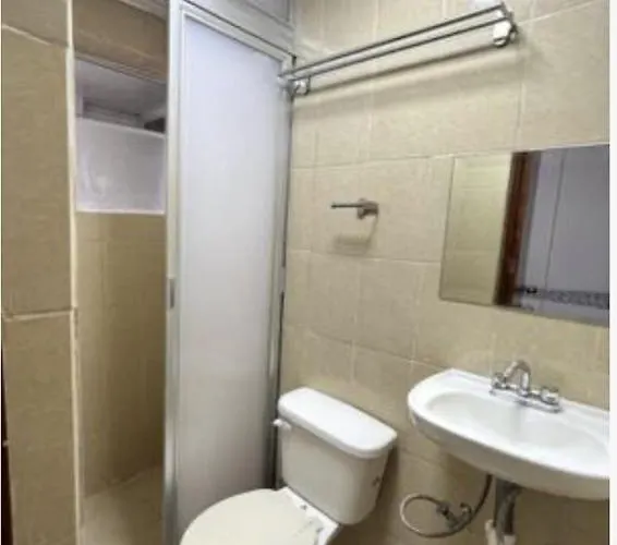 Habitación Económica Y Pequeña Con Baño Privado Cerca Del Centro Histórico México DF