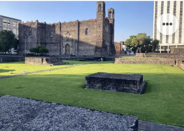 Habitación Económica Y Pequeña Con Baño Privado Cerca Del Centro Histórico * México DF
