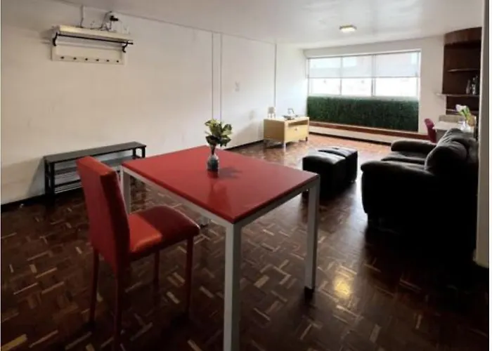 Habitación Económica Y Pequeña Con Baño Privado Cerca Del Centro Histórico