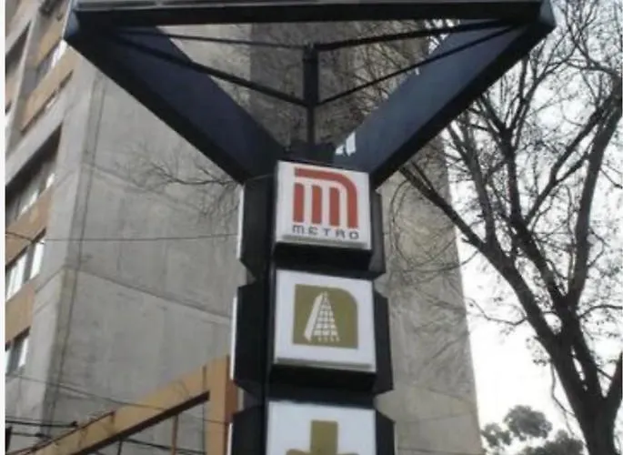 Habitación Económica Y Pequeña Con Baño Privado Cerca Del Centro Histórico México DF