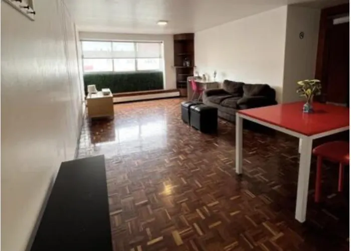 Camping Habitación Económica Y Pequeña Con Baño Privado Cerca Del Centro Histórico